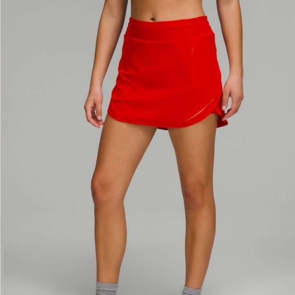 Lululemon Hotty Hot HR Skirt - Picture 3 of 10